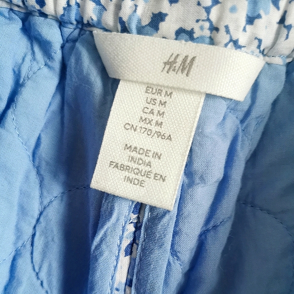 Quilted shorts - Picture 4 of 4